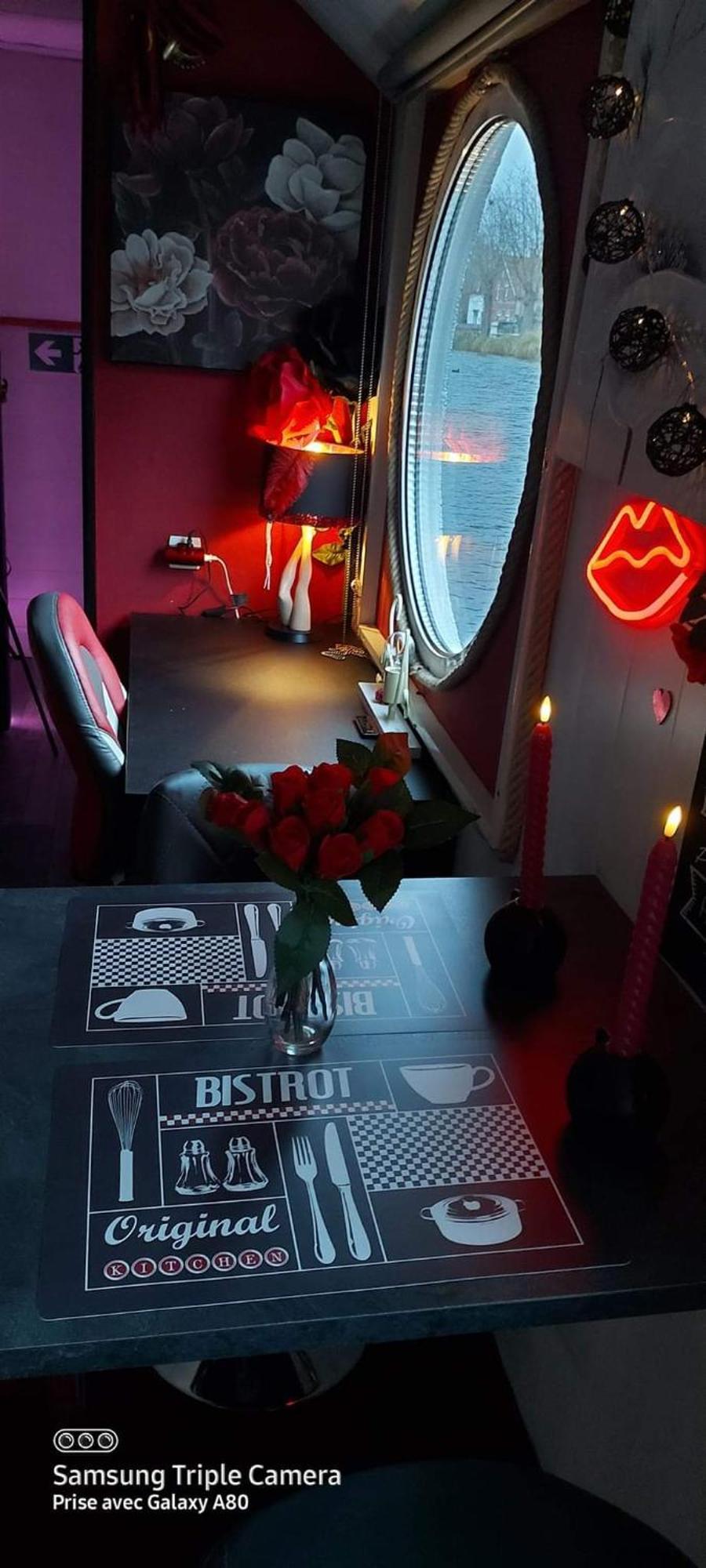 Hotel Peniche Morgane 2 Sas Les Betises à Cambrai Extérieur photo